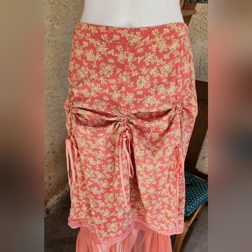 April Cornell Floral Skirt w/ Tulle Underskirt and Satin Pull Ribbon Ruching - Picture 9 of 12